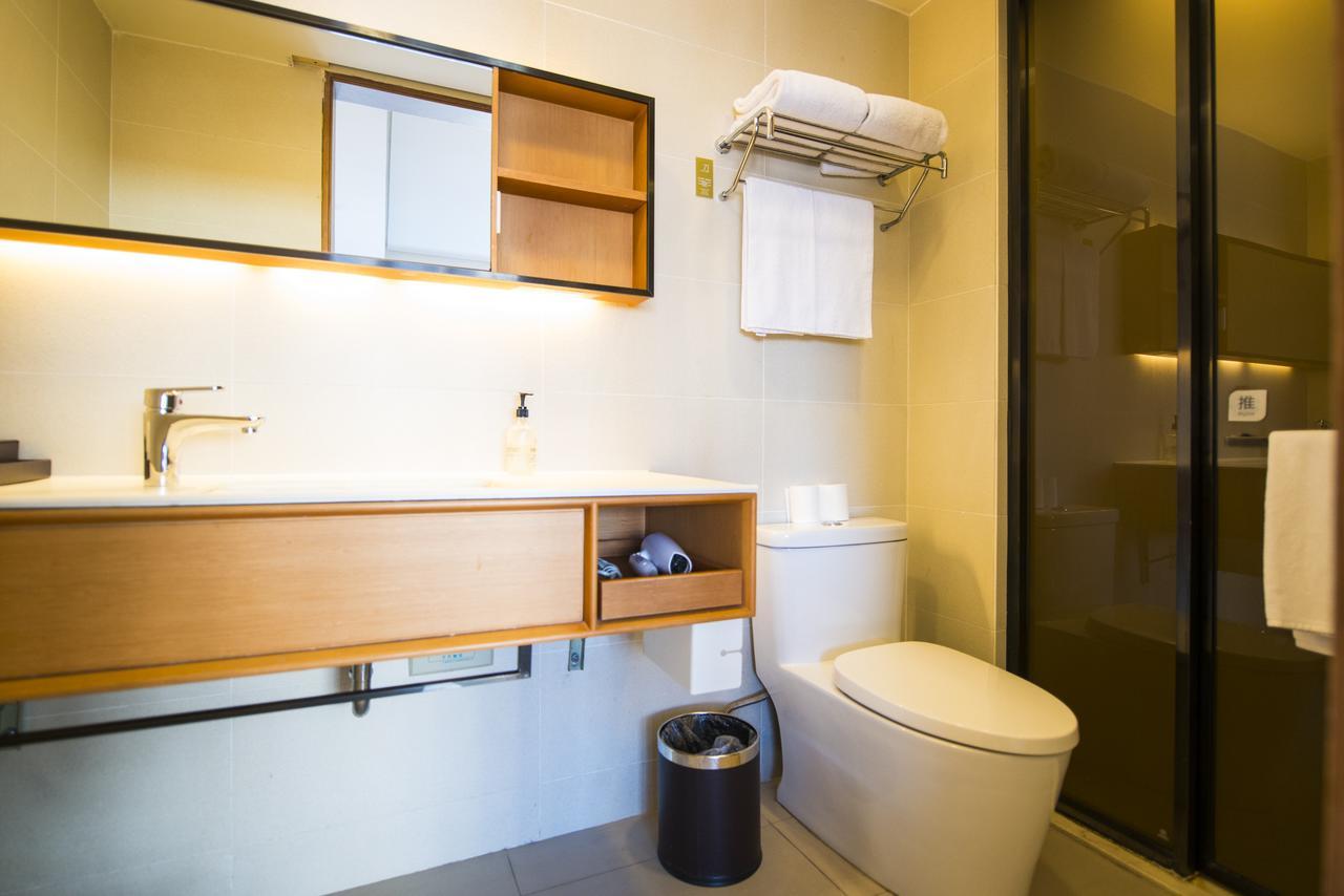 Ji Hotel Shanghai Lujiazui South Pudong Road Exterior photo