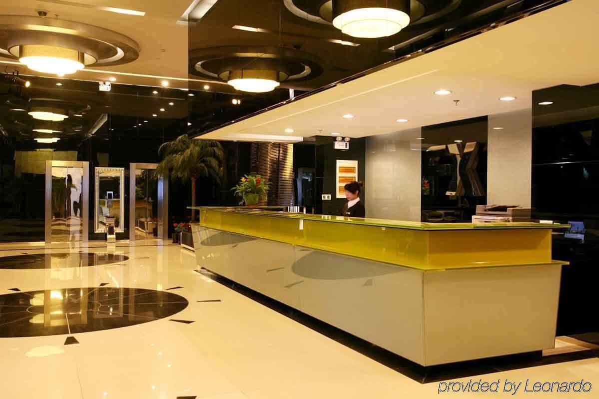 Ji Hotel Shanghai Lujiazui South Pudong Road Exterior photo