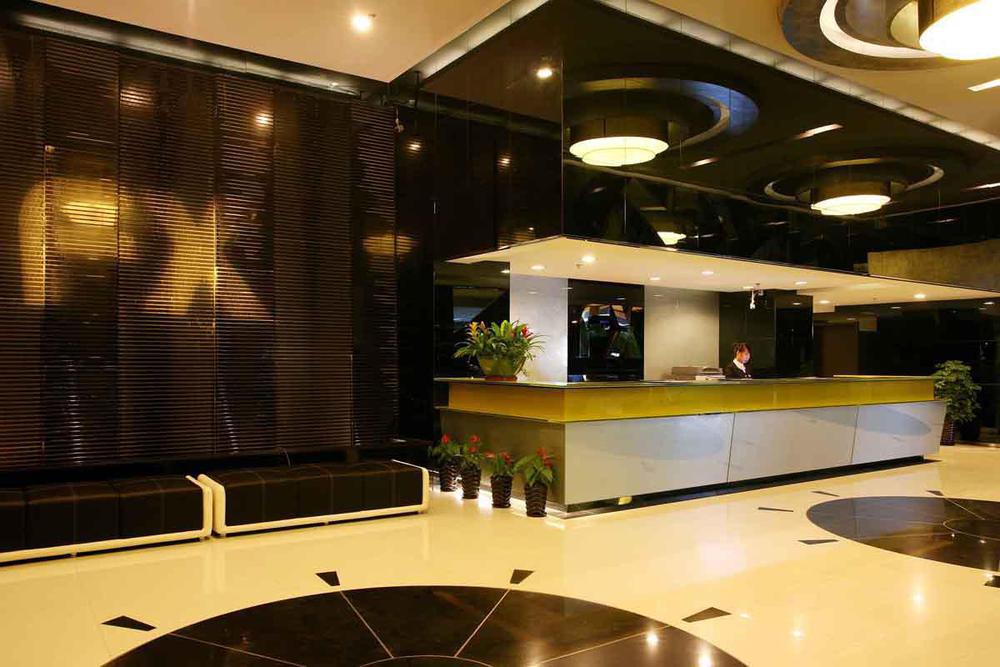 Ji Hotel Shanghai Lujiazui South Pudong Road Exterior photo